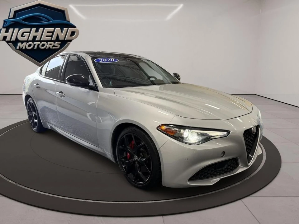2020 Alfa Romeo Giulia - Image 8 of 31
