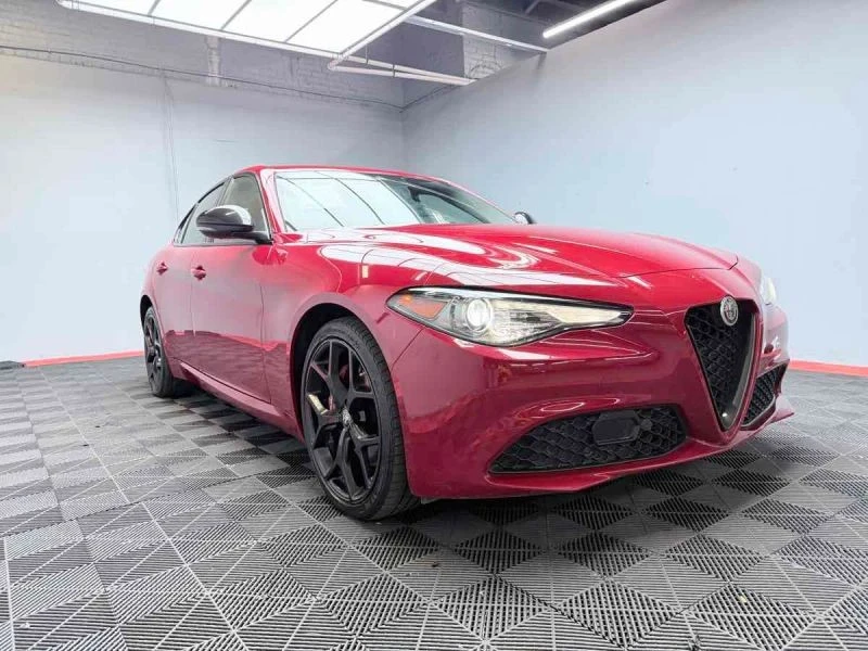 2020 Alfa Romeo Giulia - Image 6 of 12