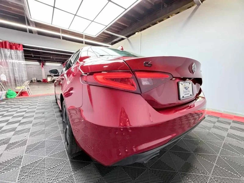 2020 Alfa Romeo Giulia - Image 10 of 12