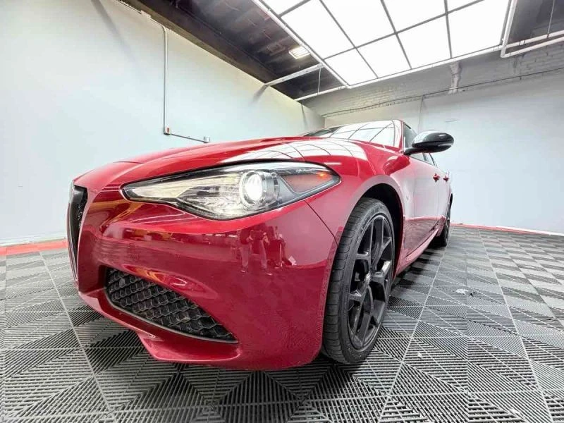 2020 Alfa Romeo Giulia - Image 8 of 12