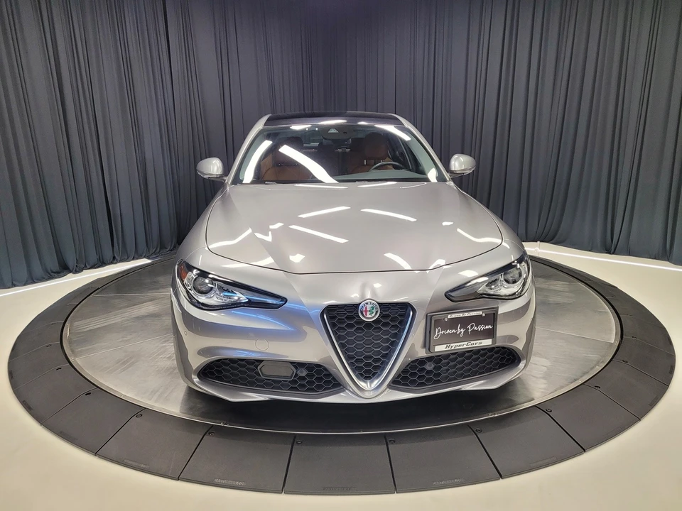 2020 Alfa Romeo Giulia - Image 8 of 12