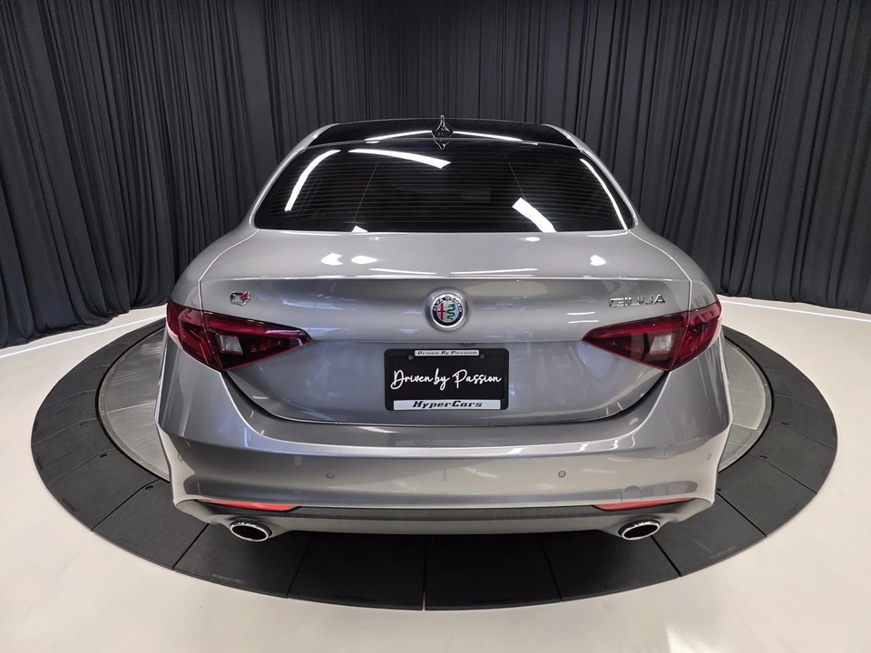 2020 Alfa Romeo Giulia - Image 12 of 12