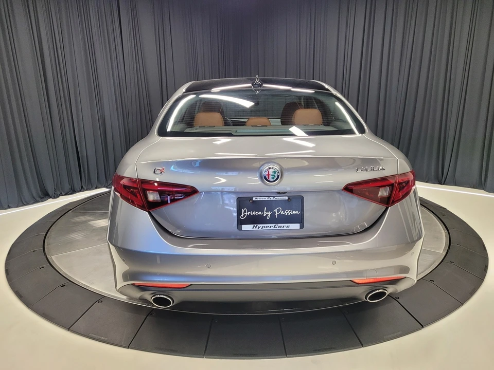 2020 Alfa Romeo Giulia - Image 12 of 12