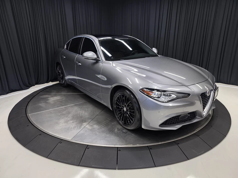 2020 Alfa Romeo Giulia - Image 7 of 12