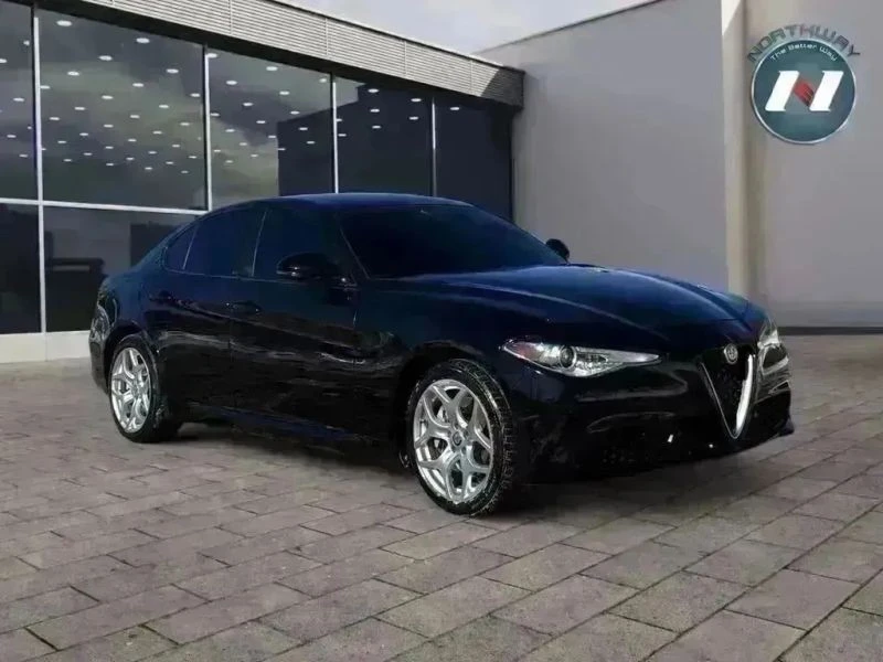 2020 Alfa Romeo Giulia - Image 7 of 12