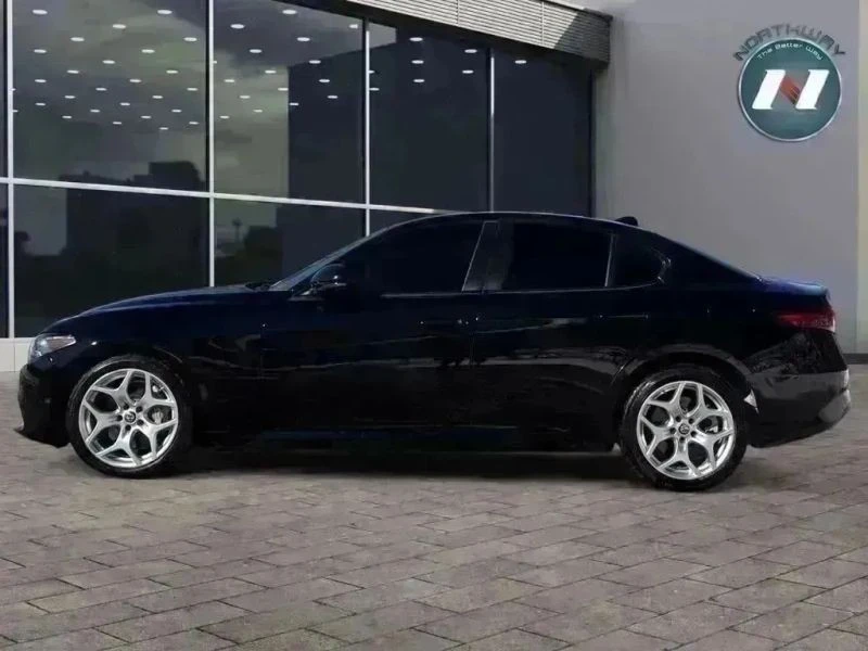 2020 Alfa Romeo Giulia - Image 2 of 12