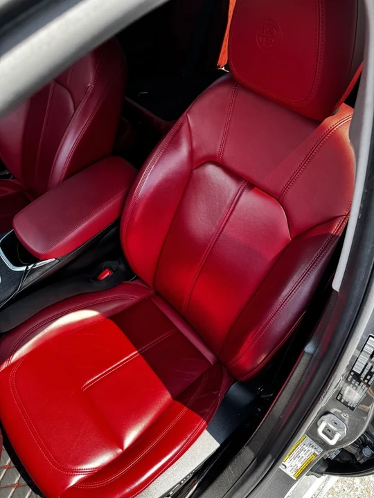 2020 Alfa Romeo Giulia - Image 13 of 16