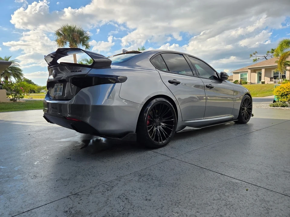 2020 Alfa Romeo Giulia - Image 6 of 16