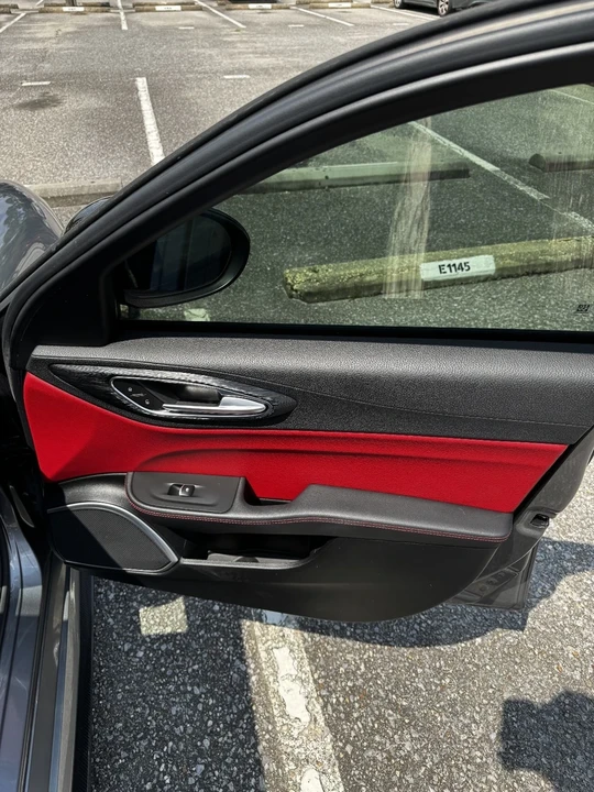 2020 Alfa Romeo Giulia - Image 12 of 16