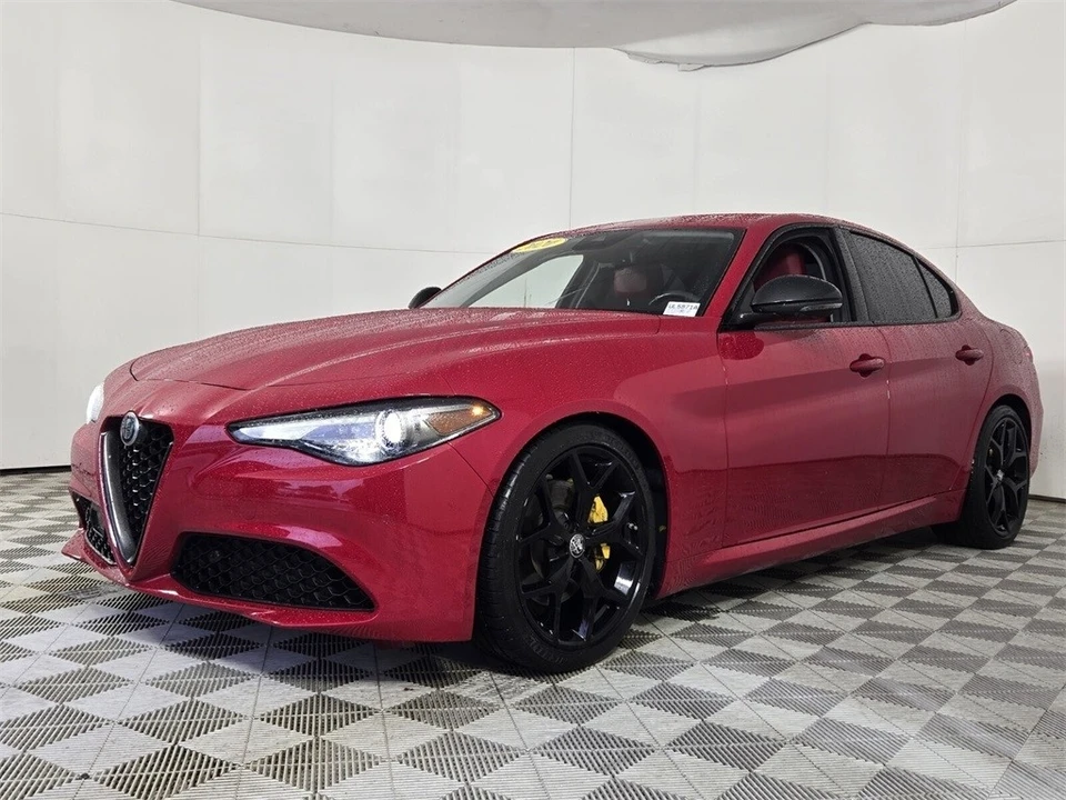 2020 Alfa Romeo Giulia - Image 4 of 12