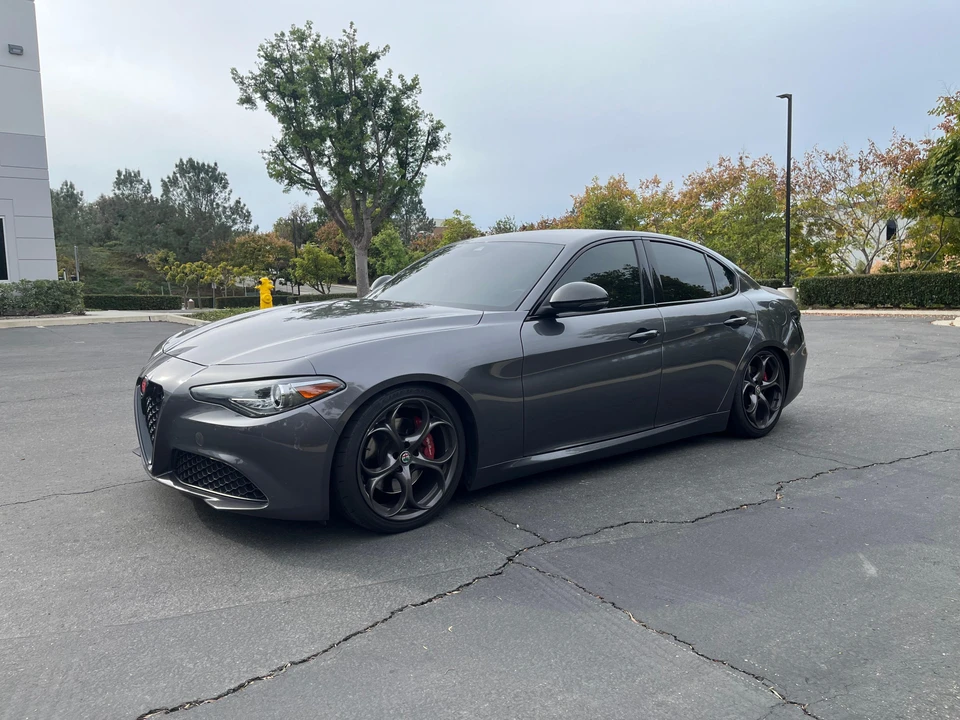 2020 Alfa Romeo Giulia - Image 8 of 31