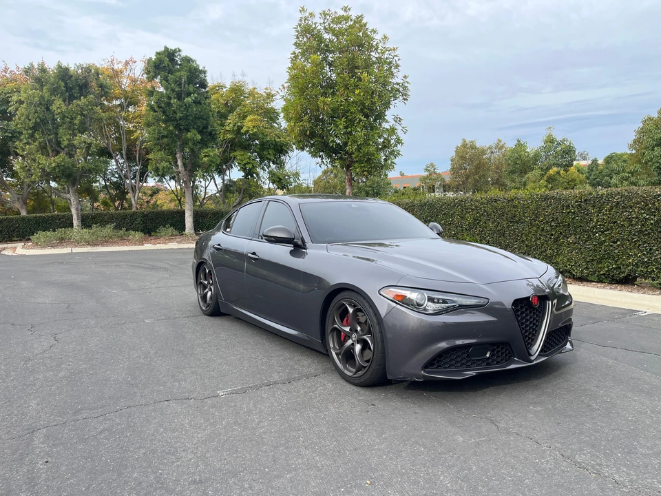 2020 Alfa Romeo Giulia - Image 22 of 31