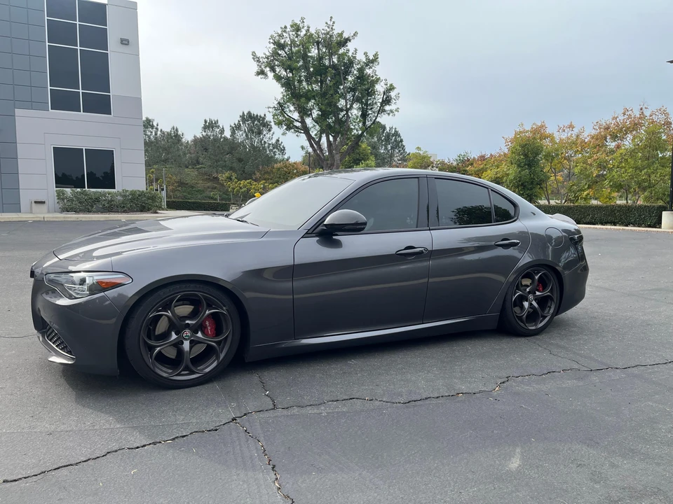 2020 Alfa Romeo Giulia - Image 9 of 31