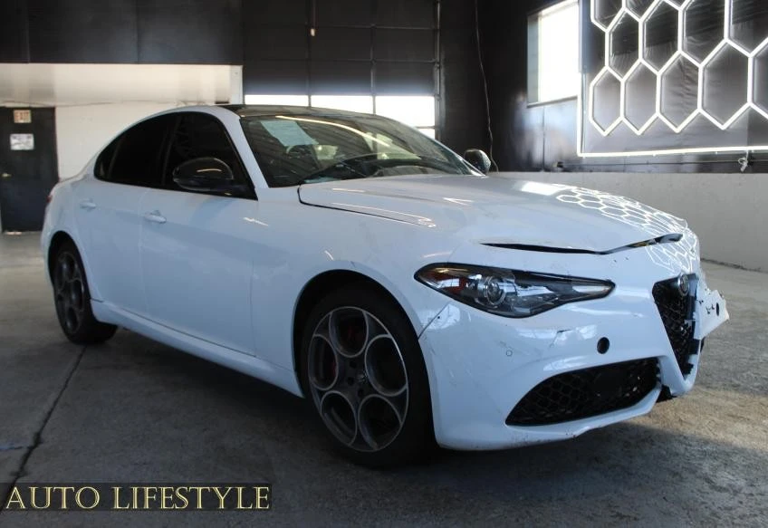2020 Alfa Romeo Giulia - Image 3 of 21