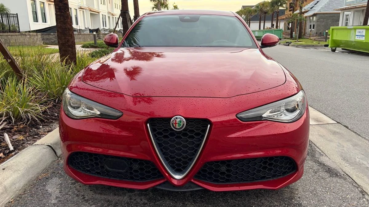 2020 Alfa Romeo Giulia - Image 8 of 19