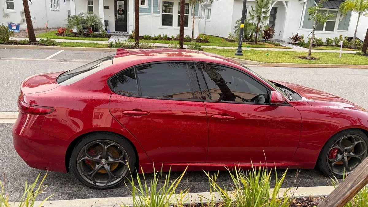 2020 Alfa Romeo Giulia - Image 5 of 19
