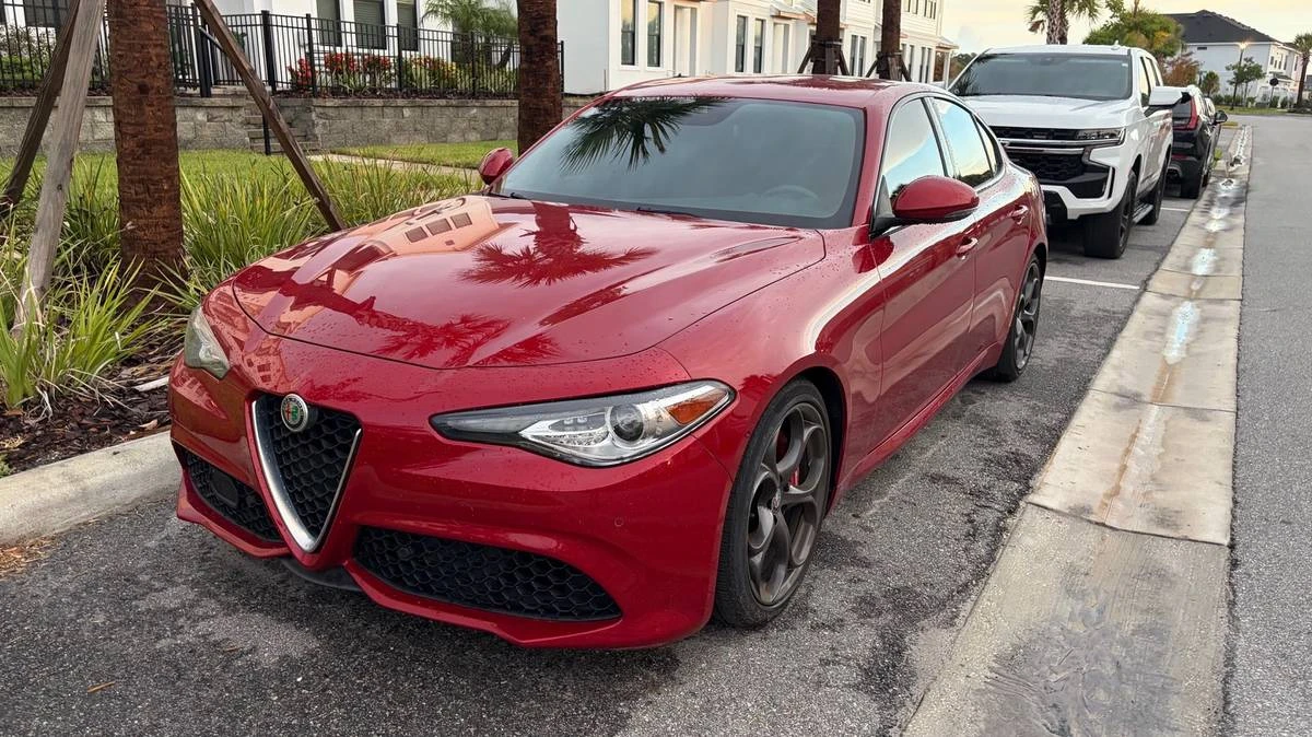 2020 Alfa Romeo Giulia - Image 7 of 19