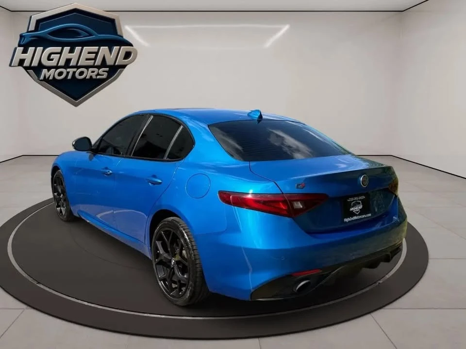 2020 Alfa Romeo Giulia - Image 4 of 19