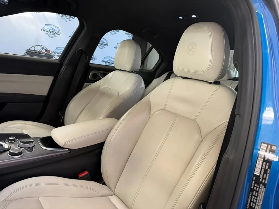 2020 Alfa Romeo Giulia - Image 19 of 19