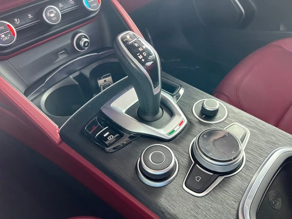 2020 Alfa Romeo Stelvio - Image 17 of 20