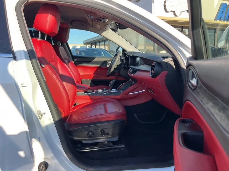 2020 Alfa Romeo Stelvio - Image 11 of 12