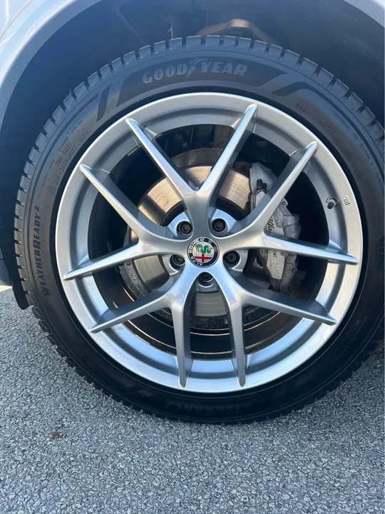 2020 Alfa Romeo Stelvio - Image 18 of 19