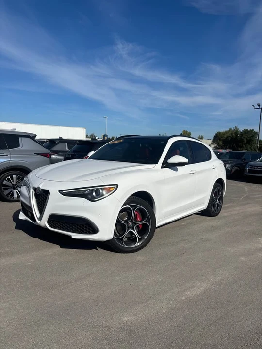 2020 Alfa Romeo Stelvio - Image 2 of 8