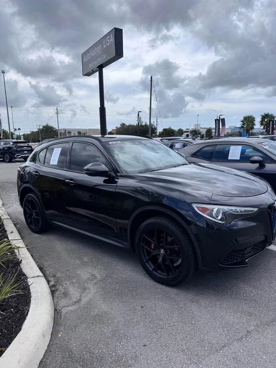 2020 Alfa Romeo Stelvio - Image 2 of 5