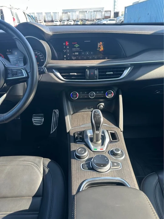 2020 Alfa Romeo Stelvio - Image 10 of 19