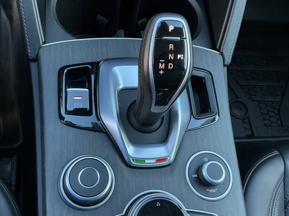2020 Alfa Romeo Stelvio - Image 10 of 15