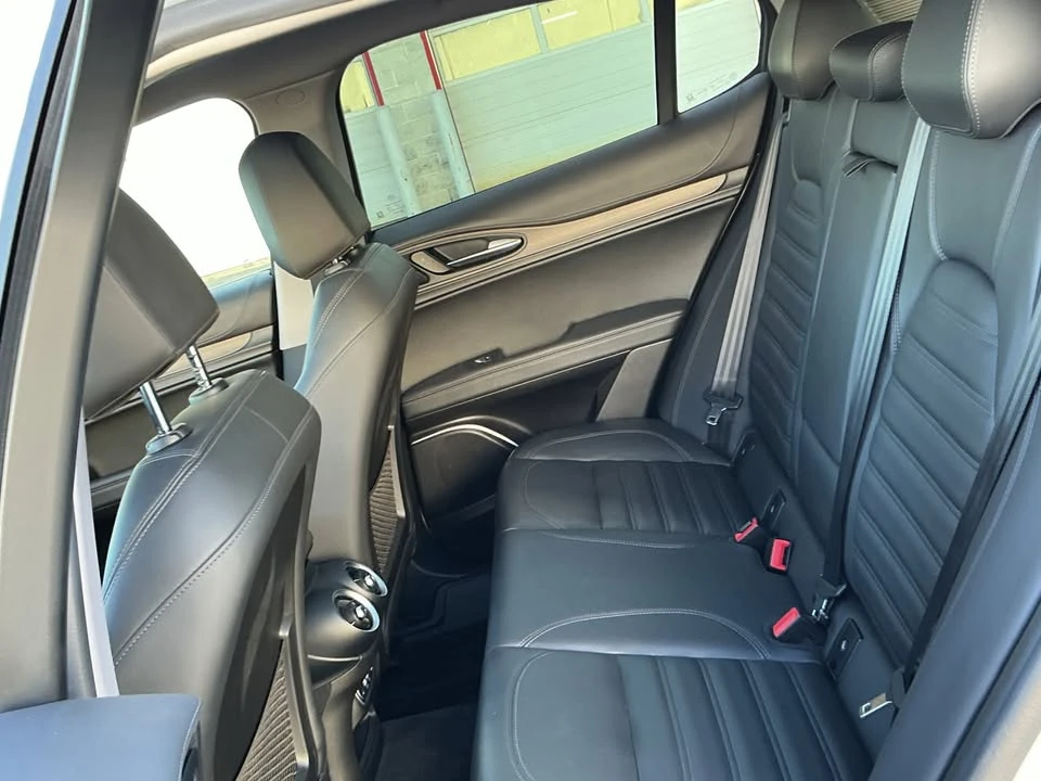 2020 Alfa Romeo Stelvio - Image 11 of 15