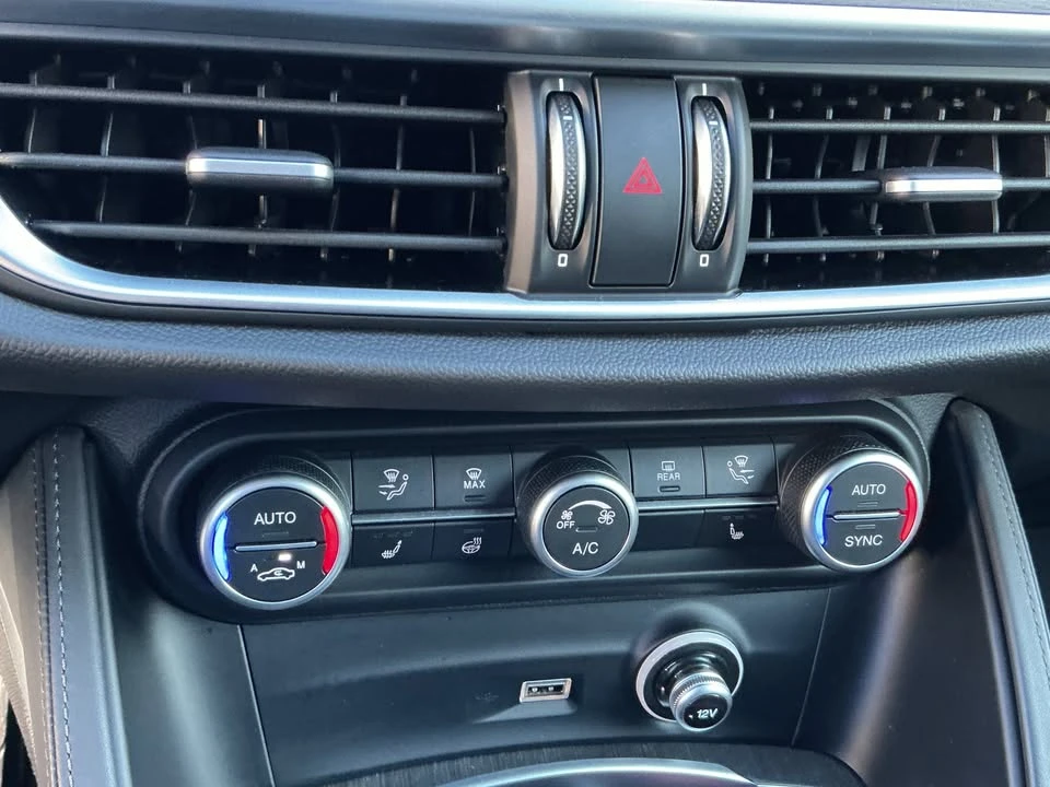 2020 Alfa Romeo Stelvio - Image 9 of 15