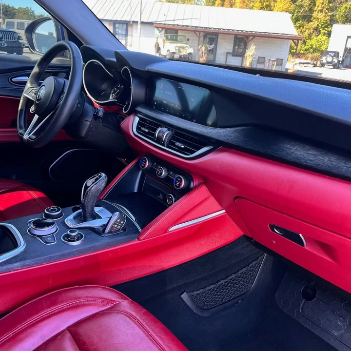 2020 Alfa Romeo Stelvio - Image 12 of 17