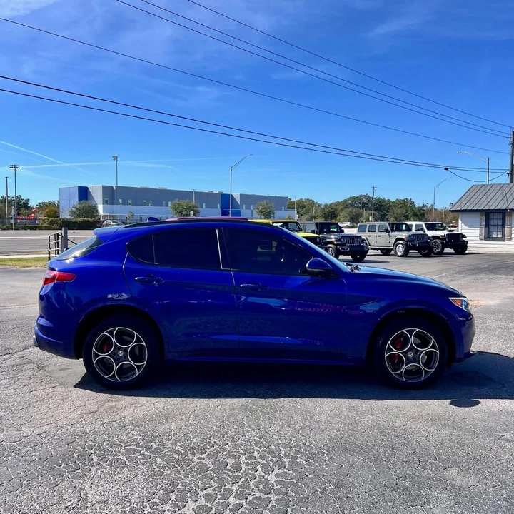 2020 Alfa Romeo Stelvio - Image 8 of 17