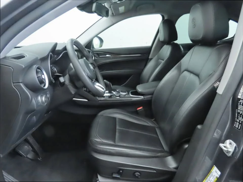 2020 Alfa Romeo Stelvio - Image 17 of 18