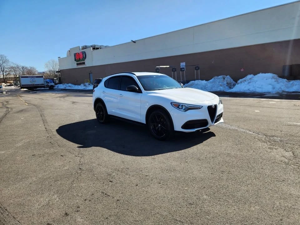 2020 Alfa Romeo Stelvio - Image 8 of 17