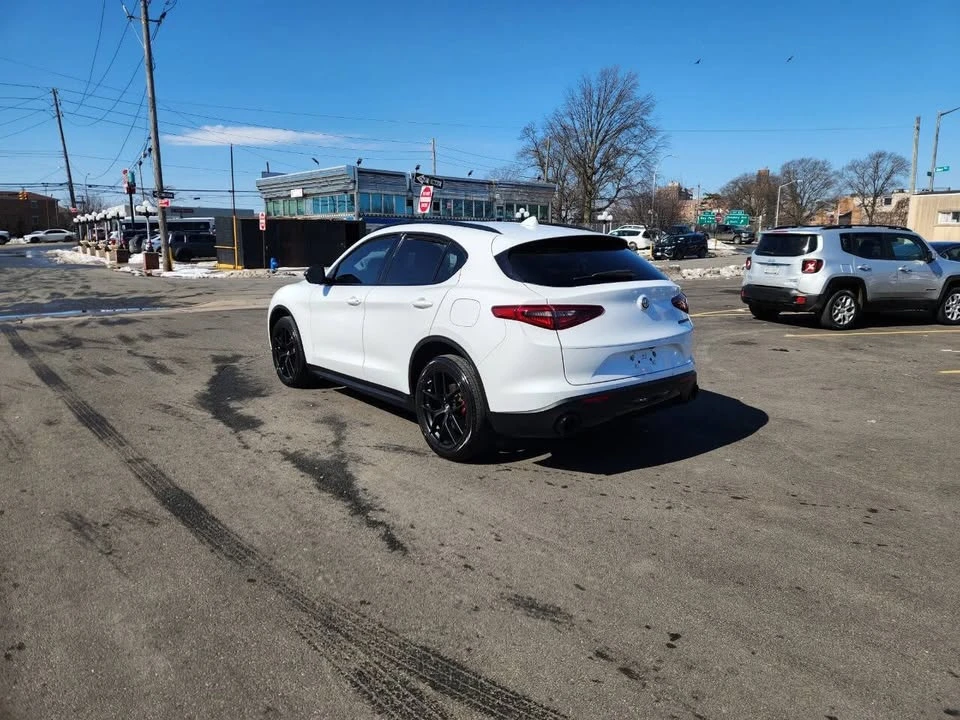 2020 Alfa Romeo Stelvio - Image 4 of 17