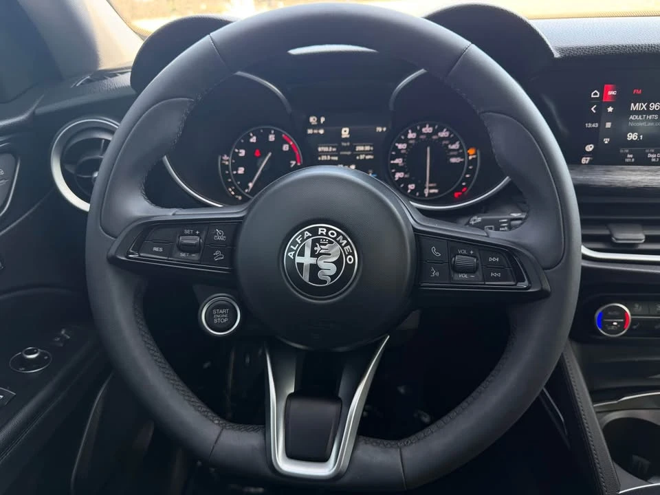 2020 Alfa Romeo Stelvio - Image 5 of 11