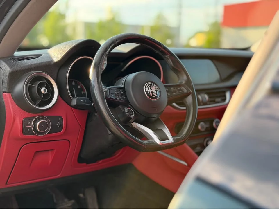 2020 Alfa Romeo Stelvio - Image 10 of 19