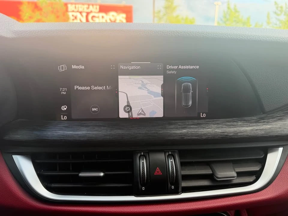 2020 Alfa Romeo Stelvio - Image 14 of 19