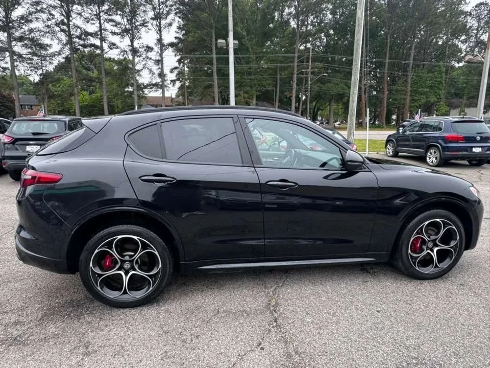 2020 Alfa Romeo Stelvio - Image 5 of 18