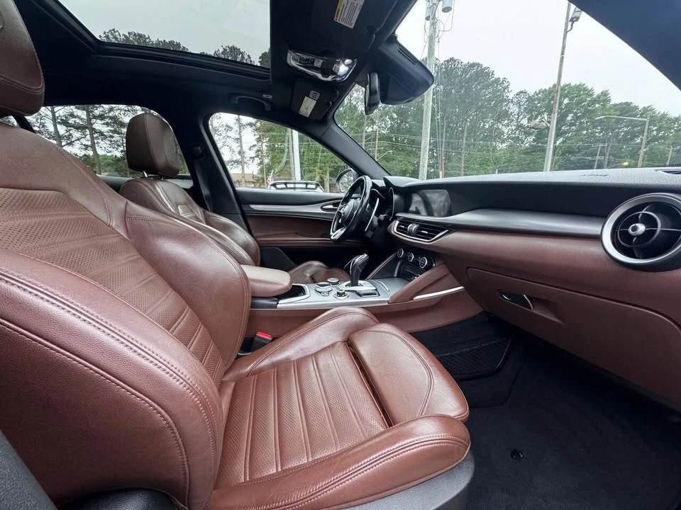 2020 Alfa Romeo Stelvio - Image 8 of 18