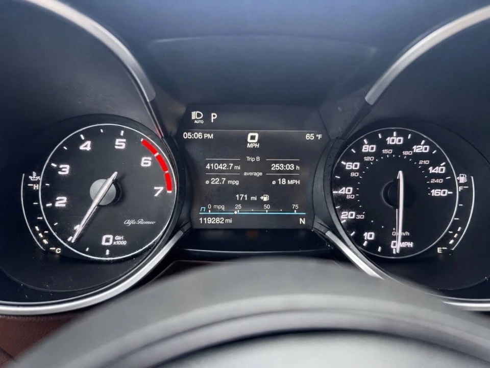 2020 Alfa Romeo Stelvio - Image 11 of 18