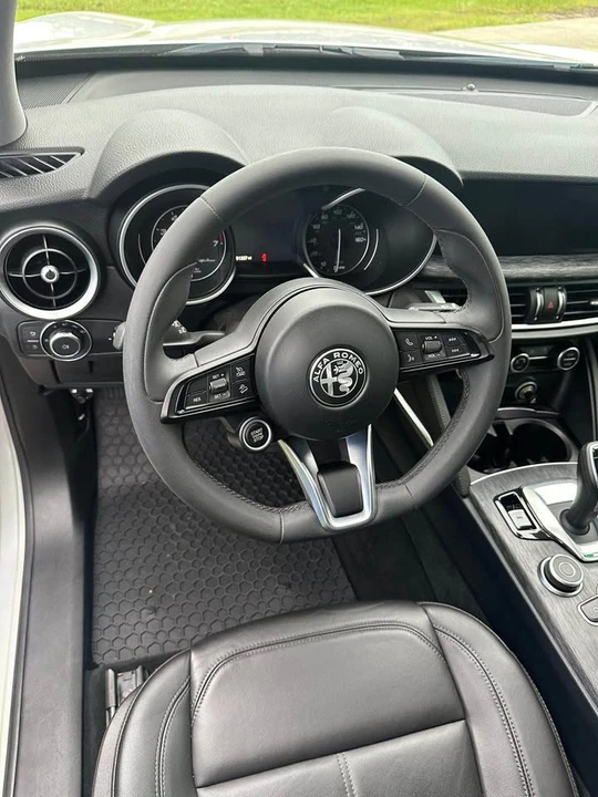 2020 Alfa Romeo Stelvio - Image 7 of 12