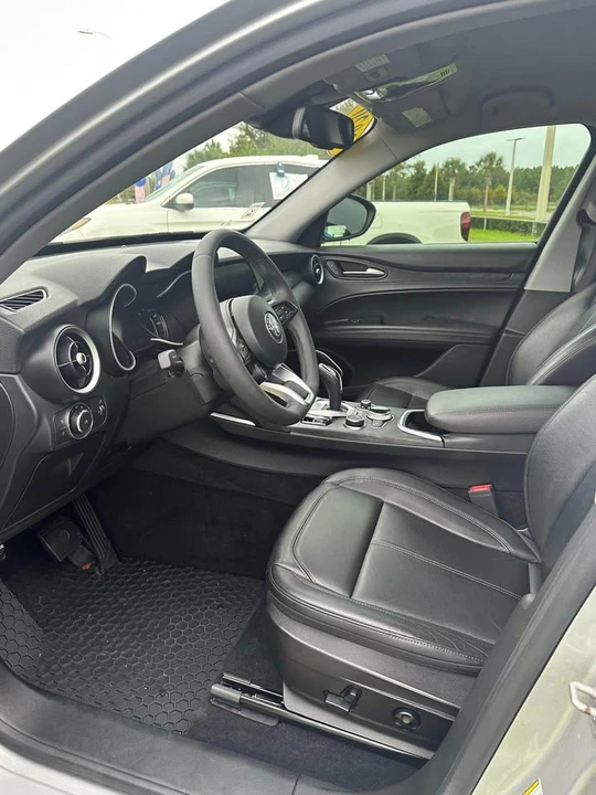 2020 Alfa Romeo Stelvio - Image 11 of 12