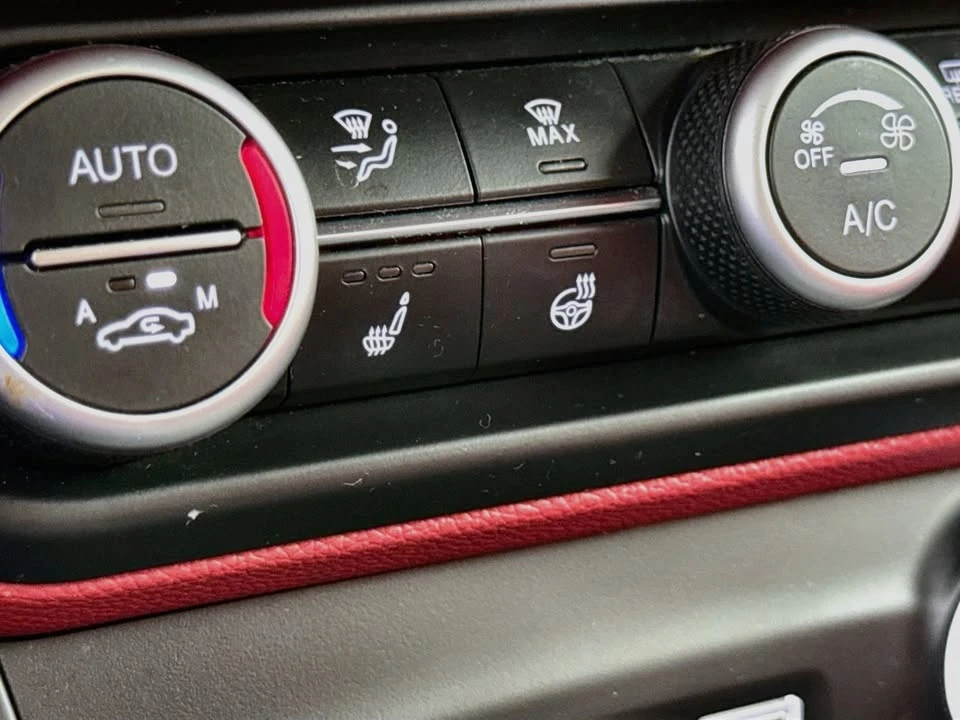 2020 Alfa Romeo Stelvio - Image 14 of 20