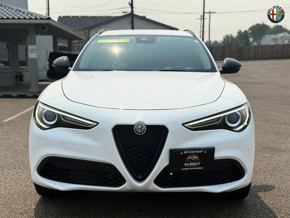 2020 Alfa Romeo Stelvio - Image 2 of 12