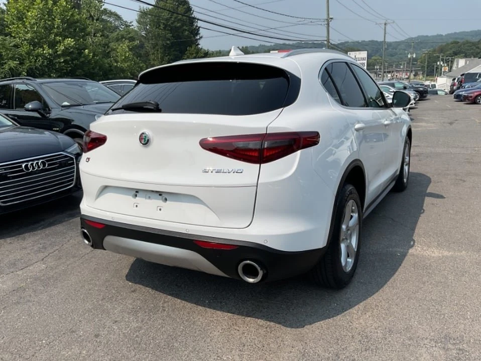 2020 Alfa Romeo Stelvio - Image 4 of 20