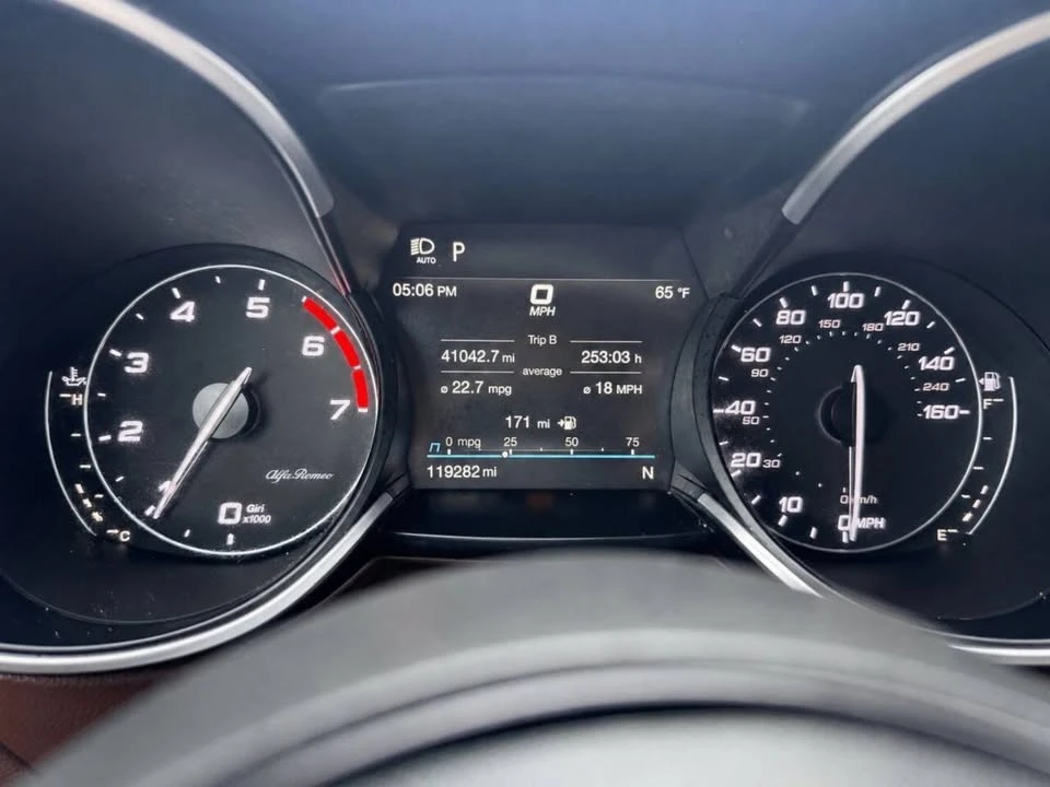 2020 Alfa Romeo Stelvio - Image 11 of 18