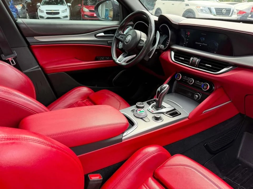 2020 Alfa Romeo Stelvio - Image 11 of 20